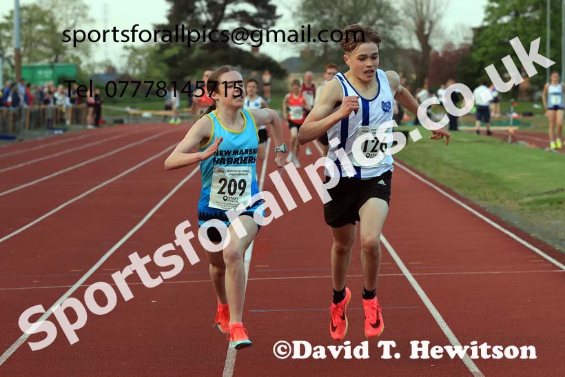 The 1500 metres, 2025 NEGP No. 1, Monkton Stadium, Jarrow. Photo: David T. Hewitson/Sports for All Pics